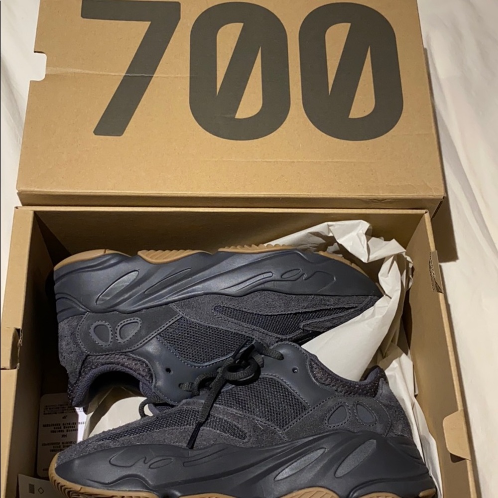 Yeezy Boost 700 Utility Black